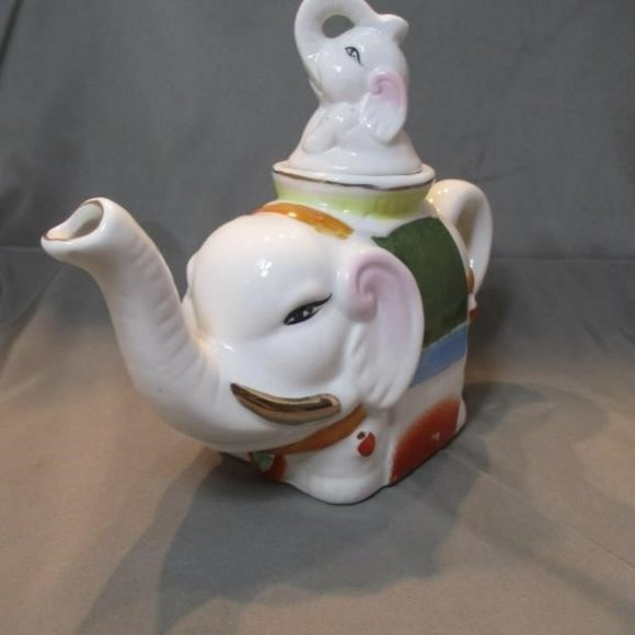 Ceramic Elephant Teapot - Picture 5 of 8